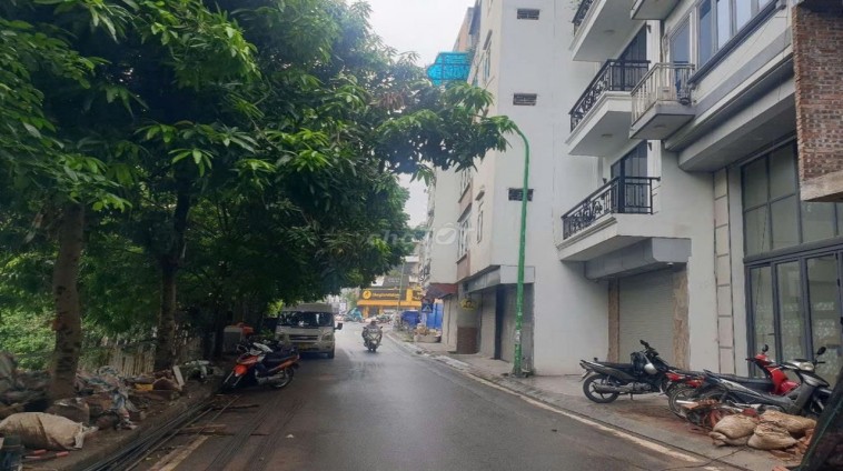 Cho thuê làm văn phòng Công ty Mặt phố Bờ sông Sét, gần Nguyễn An Ninh, 5 tầng, 35m2, 3P, 22 Triệu
